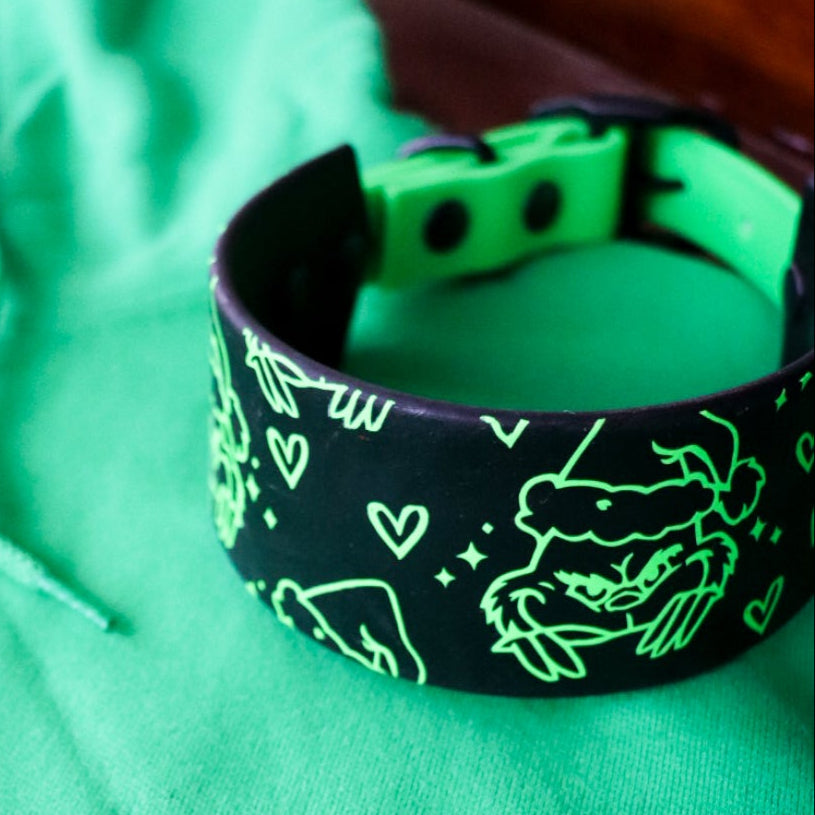 Grinch 2 Inch Buckle Collar
