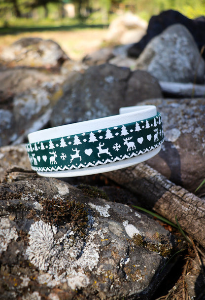 Ugly Sweater Buckle Collar